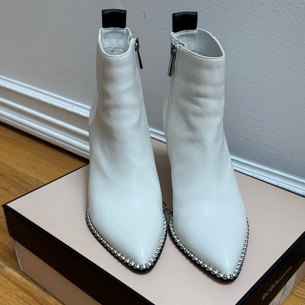BCBGeneration White Ankle Boots with Silver Detailing